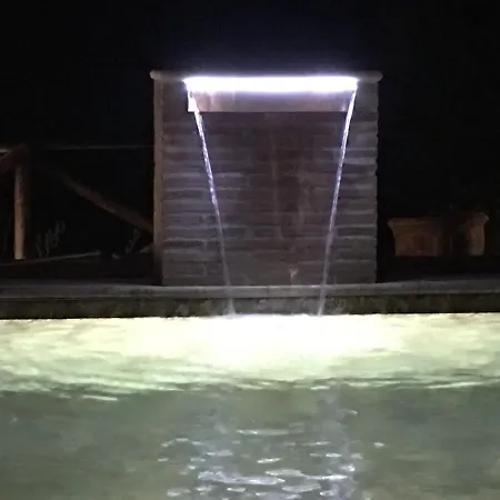 Nyaraló Spacious Countryside Escape *