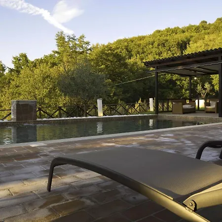 Nyaraló Spacious Countryside Escape