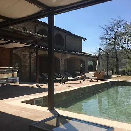 Spacious Countryside Escape בית נופש Valtopina