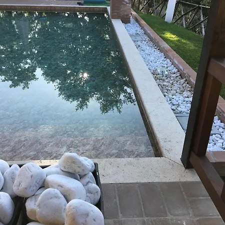 Spacious Countryside Escape בית נופש *