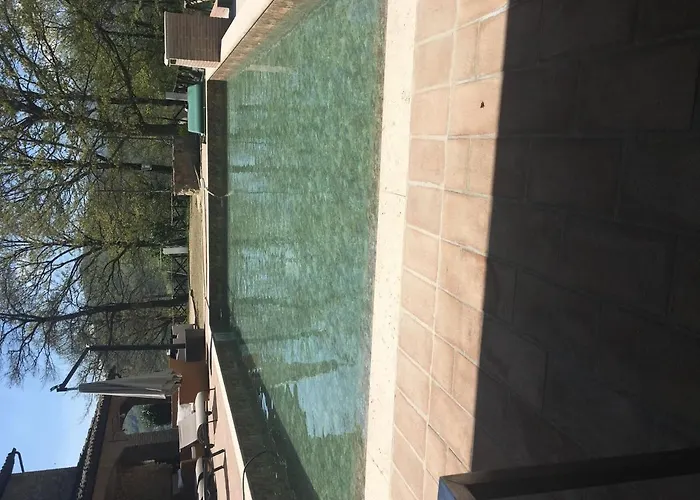 Spacious Countryside Escape *